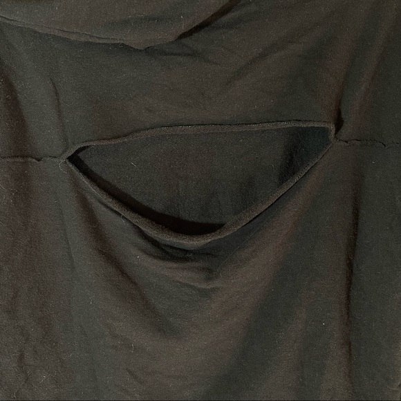 Pink VICTORIA’S SECRET Hoodie Women’s Black Crop w/ Floral Lettering - Picture 8 of 8